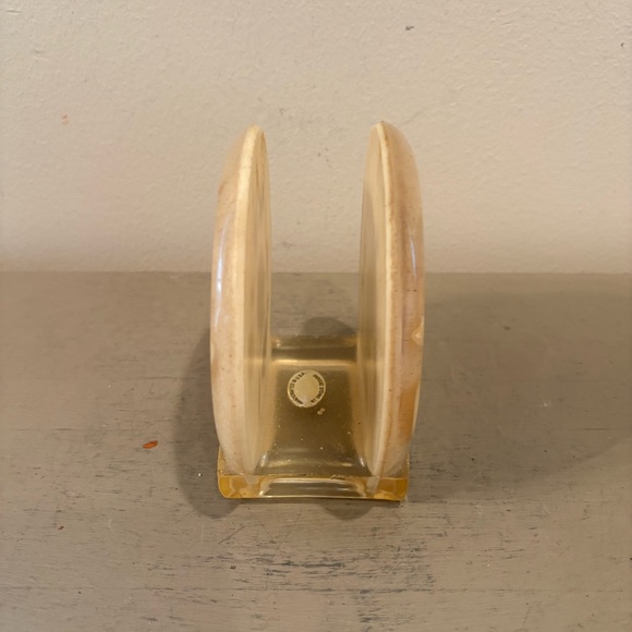 VTG Lucite Seashells Napkin/Mail Holder - Picture 4 of 5